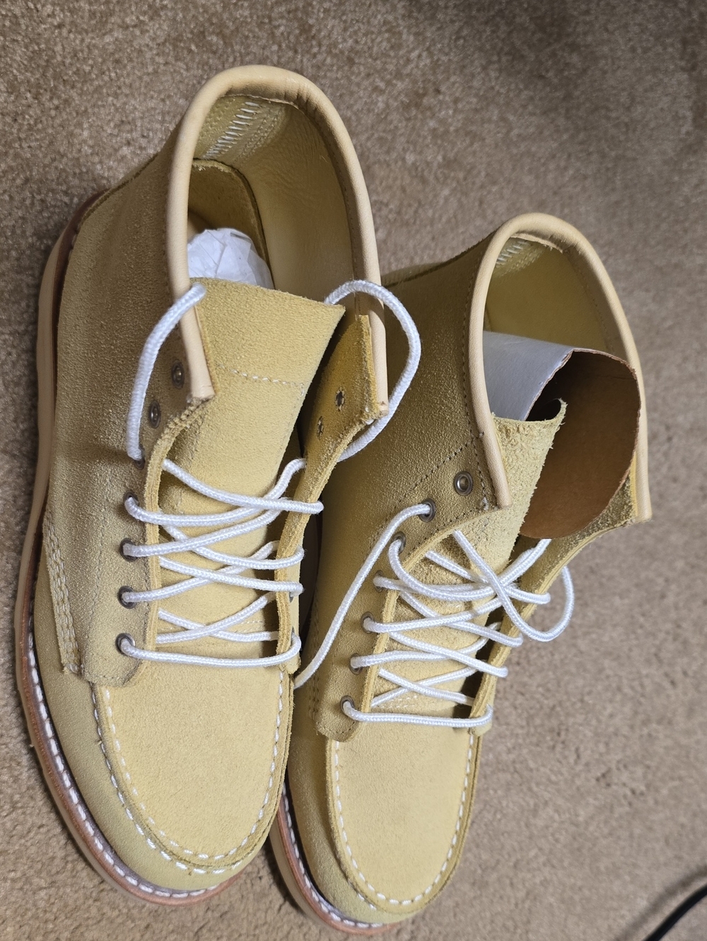 Womens Red Wing Suede Chukka Boots in Light Yellow - Casual Lace-Up